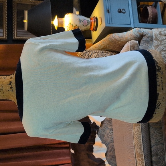 Lauren Short Sleeve Sweater - Picture 4 of 5